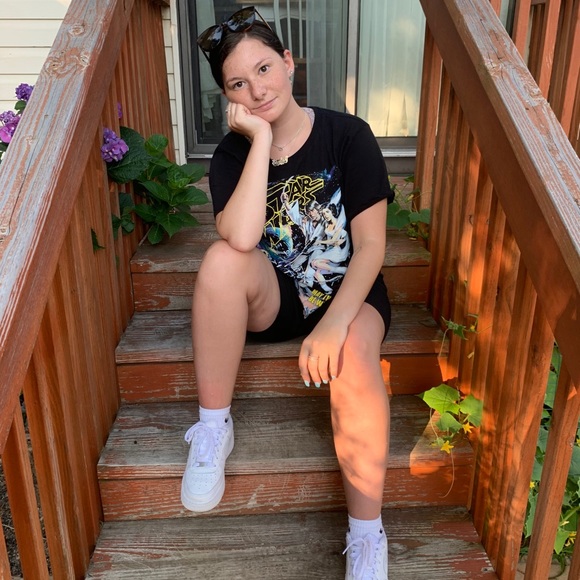 Meet your Posher, Skylar - Picture 1 of 1